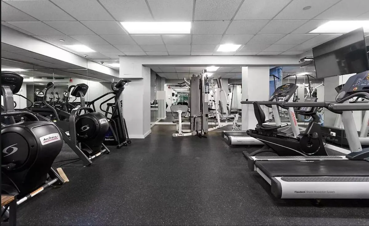 73-1509 New Studio Uws Doorman Gym New York United States