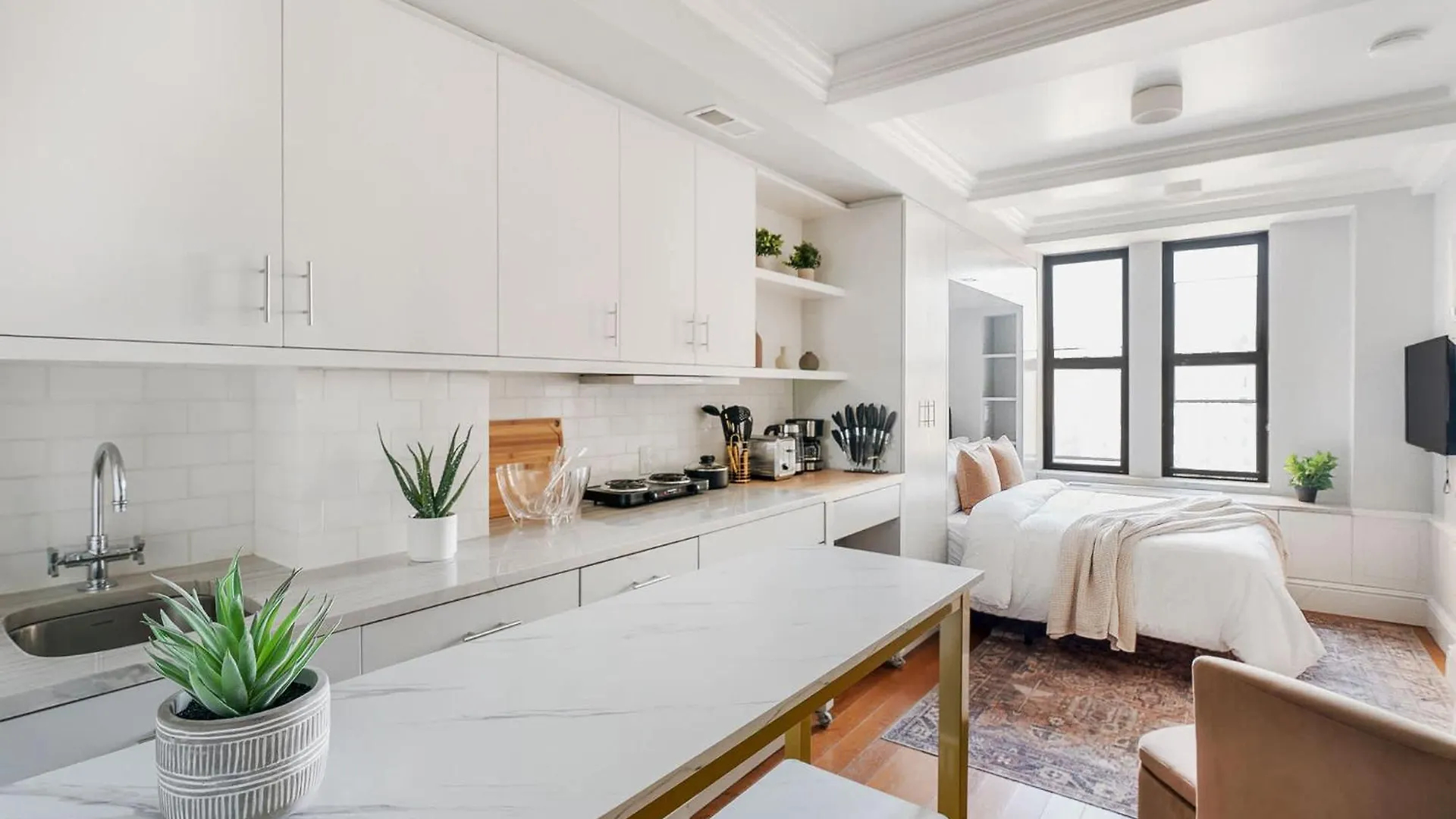 Apartment 73-1509 New Studio Uws Doorman Gym New York United States